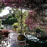 La Bouganville